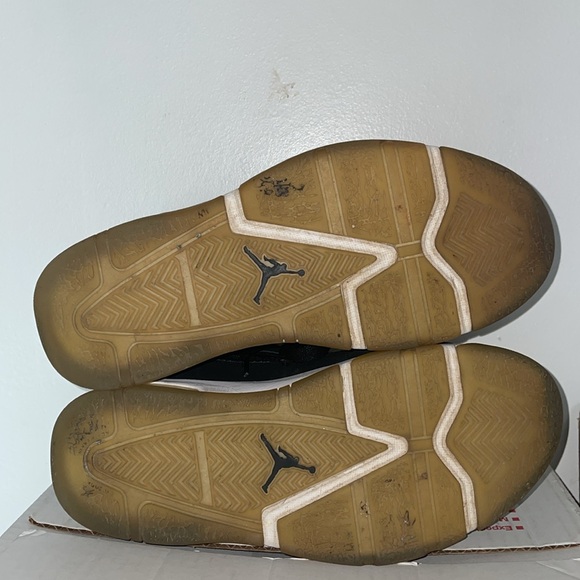 Boys Jordan Flight team size 5.5 - Picture 5 of 6